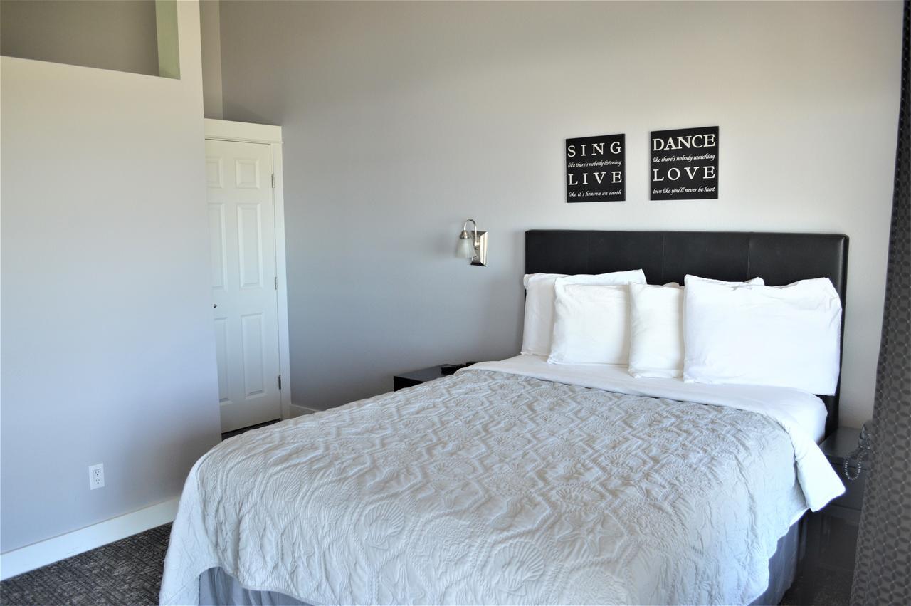 Beachfront Manor Hotel Lincoln City Zewnętrze zdjęcie